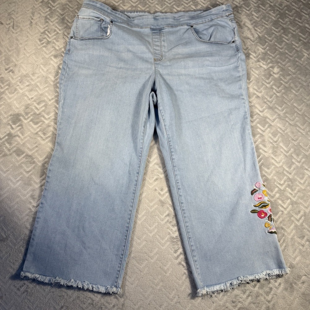 Pioneer Woman Capri Jeans XXL Blue Medium Wash Embroidered Stretch Jeggings